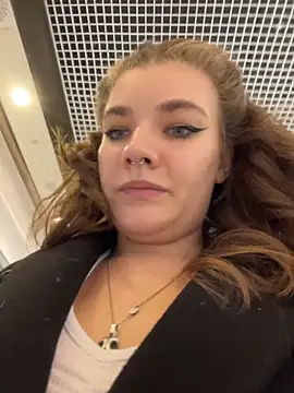 Snapshot of Holy_Tereza chatting on April 24, 2026, 3:36 pm Holy Tereza online show from April 24, 2026, 3:36 pm