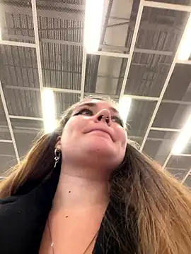 Snapshot of Holy_Tereza chatting on January 7, 2026, 3:50 pm Holy Tereza online show from January 7, 2026, 3:50 pm