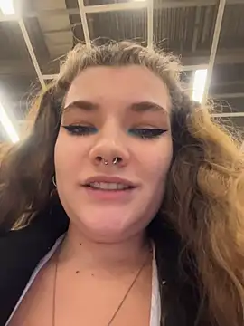 Snapshot of Holy_Tereza chatting on February 10, 2026, 3:44 pm Holy Tereza online show from February 10, 2026, 3:44 pm