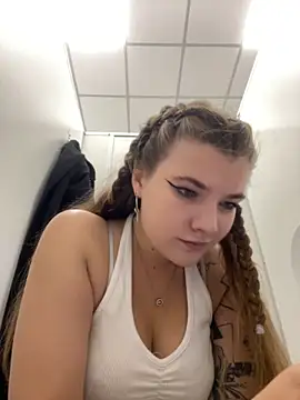 Holy Tereza online show from October 10, 2025, 3:46 pm