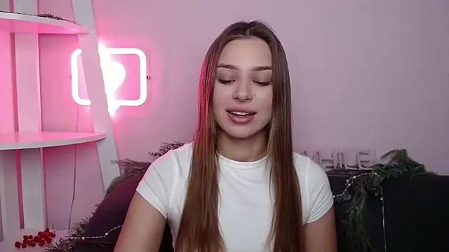 MilanaAngelAs online show from February 6, 2026, 5:58 am