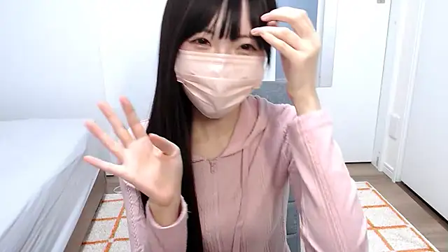  mi tsu ki  online show from March 23, 2025, 6:37 am