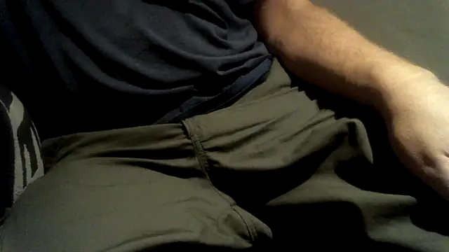 Snapshot of sexxx-mike chatting on November 15, 2025, 6:01 pm sexxx-mike online show from November 15, 2025, 6:01 pm