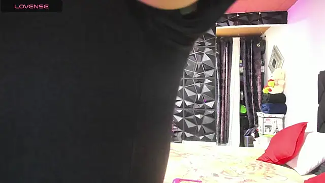 Snapshot of charlottemeyerr chatting on September 20, 2025, 10:04 pm charlottemeyerr online show from September 20, 2025, 10:04 pm