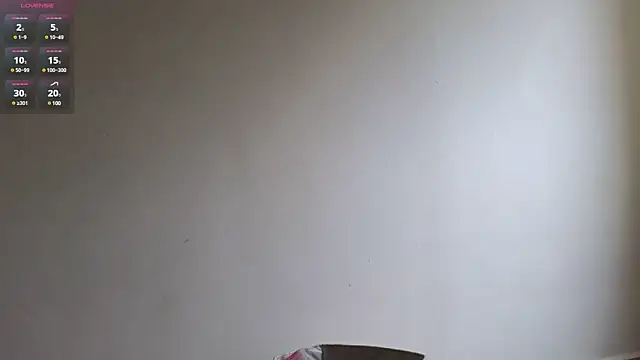 Snapshot of ViolettaSummer chatting on March 2, 2025, 2:04 pm ViolettaSummer online show from March 2, 2025, 2:04 pm