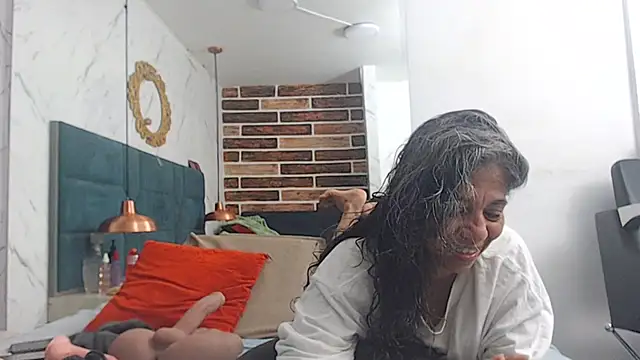 Snapshot of chanel_grant chatting on November 17, 2025, 2:32 pm chanel grant online show from November 17, 2025, 2:32 pm