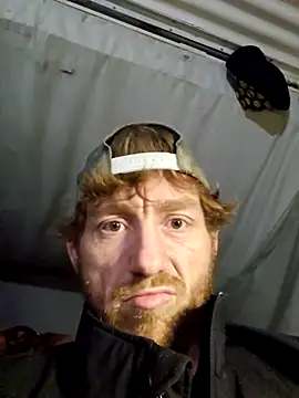 Snapshot of Snowwisss chatting on March 19, 2025, 8:23 am Snowwisss online show from March 19, 2025, 8:23 am