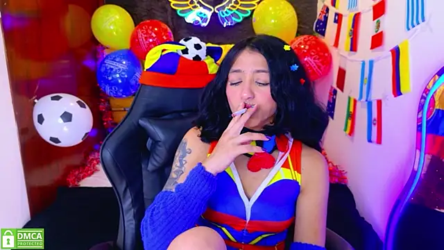 Snapshot of REDHOTTER_ chatting on June 23, 2026, 7:56 pm REDHOTTER online show from June 23, 2026, 7:56 pm