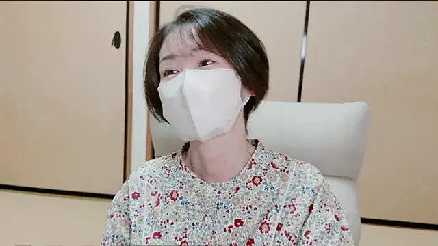 xxArisaxx online show from April 17, 2026, 1:14 pm