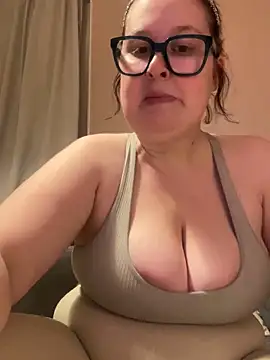 Snapshot of Misssmilf chatting on November 11, 2025, 6:14 pm Misssmilf online show from November 11, 2025, 6:14 pm