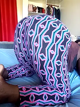 zainabsmile online show from September 29, 2025, 10:22 am