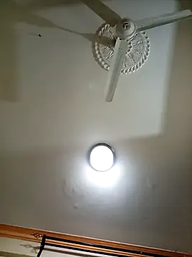 zainabsmile online show from September 10, 2025, 3:55 pm