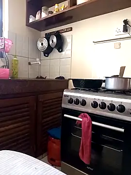 zainabsmile online show from September 9, 2025, 7:18 am