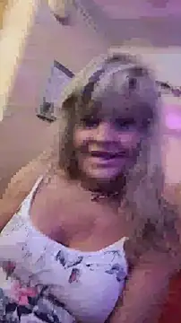 Snapshot of annika_lately chatting on June 10, 2026, 6:09 pm annika lately online show from June 10, 2026, 6:09 pm