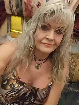 Snapshot of annika_lately chatting on July 11, 2026, 5:13 pm annika lately online show from July 11, 2026, 5:13 pm