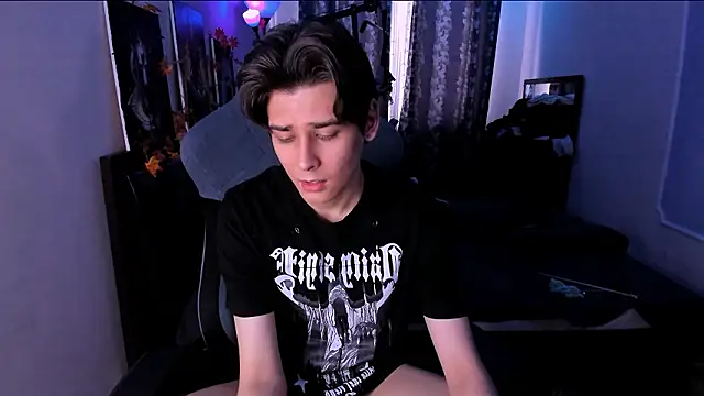 Foxicfu online show from January 18, 2026, 11:02 am