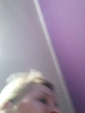 BritneyHudson online show from April 3, 2026, 1:01 am