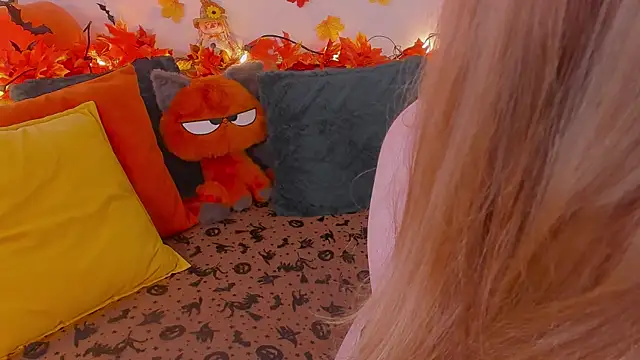 Snapshot of Tori_the_witch chatting on October 27, 2025, 6:03 am Tori the witch online show from October 27, 2025, 6:03 am