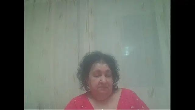 Snapshot of maturekorine chatting on January 7, 2026, 4:01 pm maturekorine online show from January 7, 2026, 4:01 pm