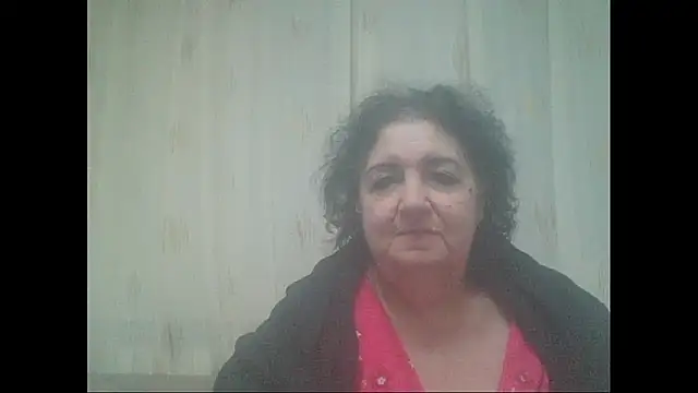 Snapshot of maturekorine chatting on December 21, 2025, 8:20 pm maturekorine online show from December 21, 2025, 8:20 pm