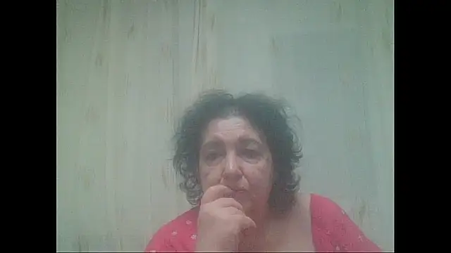 Snapshot of maturekorine chatting on January 5, 2026, 10:02 pm maturekorine online show from January 5, 2026, 10:02 pm