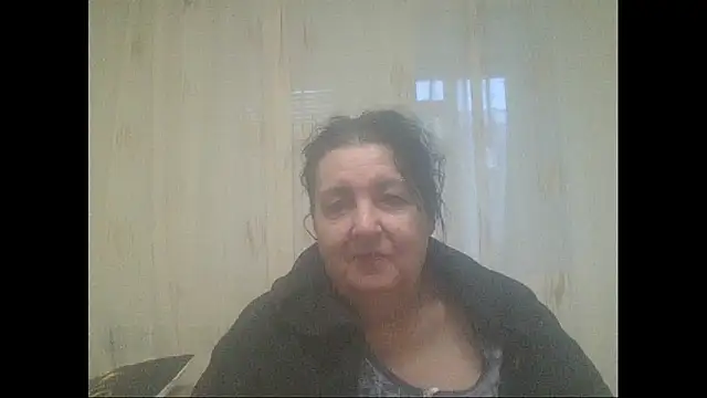 Snapshot of maturekorine chatting on February 19, 2026, 3:42 pm maturekorine online show from February 19, 2026, 3:42 pm