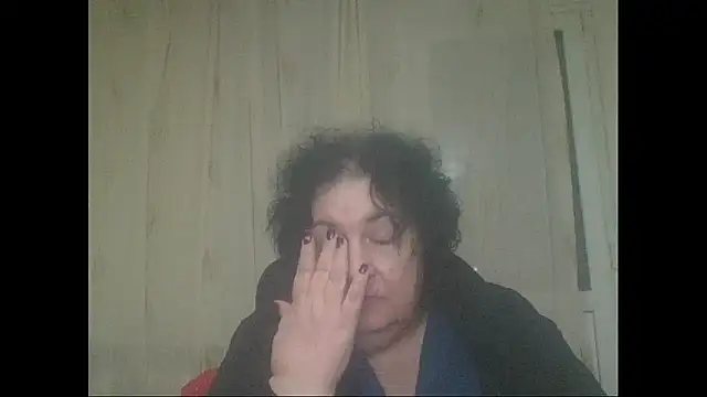 Snapshot of maturekorine chatting on November 15, 2025, 5:50 pm maturekorine online show from November 15, 2025, 5:50 pm