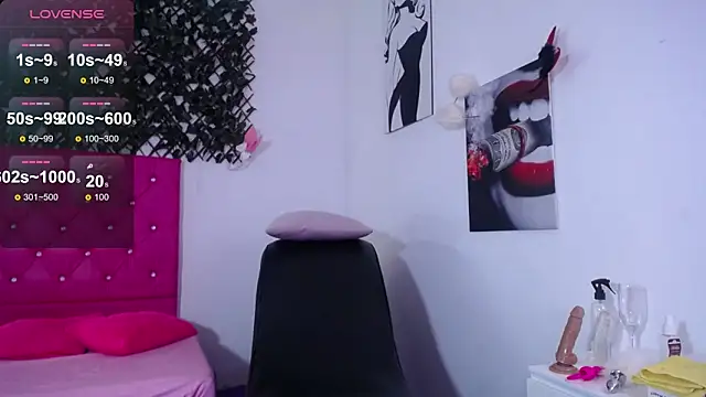 Snapshot of michel_cardona chatting on March 4, 2025, 6:18 pm michel cardona online show from March 4, 2025, 6:18 pm