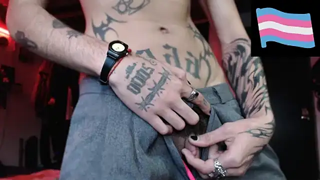 Snapshot of Gowtherr_ chatting on December 13, 2024, 6:59 pm Gowtherr online show from December 13, 2024, 6:59 pm