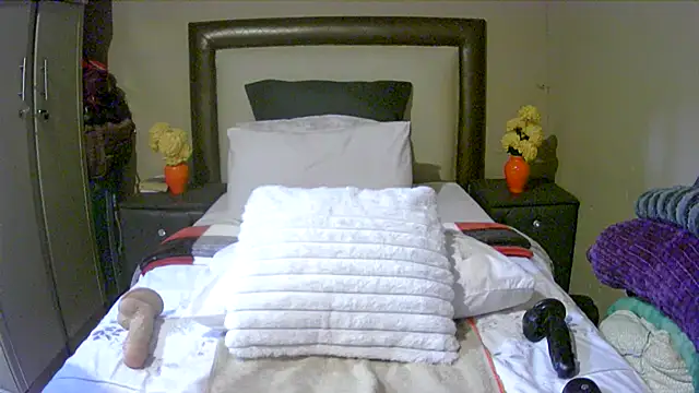 Snapshot of Kimmyboobs chatting on October 2, 2025, 6:33 pm Kimmyboobs online show from October 2, 2025, 6:33 pm