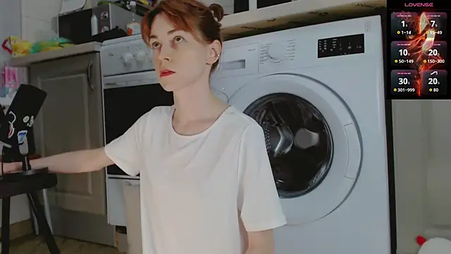 Snapshot of Amina_Barbarian chatting on September 9, 2025, 5:55 pm Amina Barbarian online show from September 9, 2025, 5:55 pm