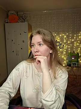 D0nna  online show from March 29, 2026, 9:05 pm