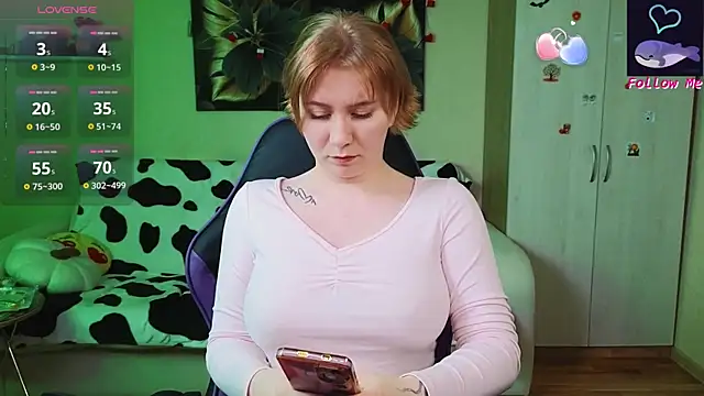 Snapshot of D0nna_ chatting on November 24, 2025, 10:10 pm D0nna online show from November 24, 2025, 10:10 pm