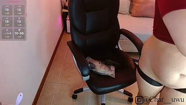 Snapshot of Charlotte_Jones__ chatting on October 28, 2025, 10:36 am Charlotte Jones online show from October 28, 2025, 10:36 am