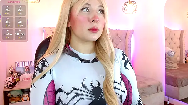 Snapshot of Charlotte_Jones__ chatting on December 4, 2025, 10:58 am Charlotte Jones online show from December 4, 2025, 10:58 am