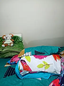 LITLESTAR online show from November 26, 2025, 2:17 pm