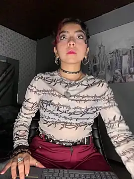 Snapshot of _Gothiccbitch_ chatting on January 8, 2025, 3:51 am  Gothiccbitch  online show from January 8, 2025, 3:51 am