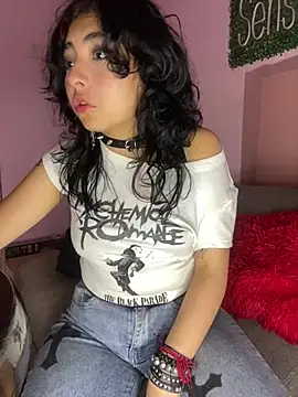 Snapshot of _Gothiccbitch_ chatting on February 16, 2025, 9:15 am  Gothiccbitch  online show from February 16, 2025, 9:15 am