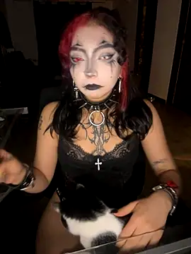 Snapshot of _Gothiccbitch_ chatting on October 18, 2025, 2:57 am  Gothiccbitch  online show from October 18, 2025, 2:57 am