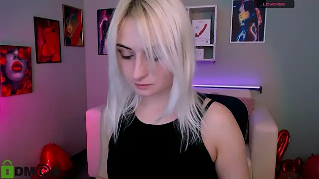 Snapshot of melisa_white1 chatting on February 28, 2026, 8:19 pm melisa white1 online show from February 28, 2026, 8:19 pm