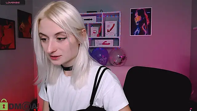 Snapshot of melisa_white1 chatting on October 20, 2025, 7:14 pm melisa white1 online show from October 20, 2025, 7:14 pm