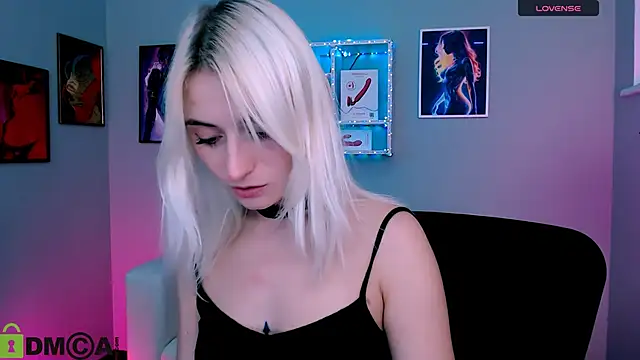 Snapshot of melisa_white1 chatting on December 16, 2025, 8:24 pm melisa white1 online show from December 16, 2025, 8:24 pm