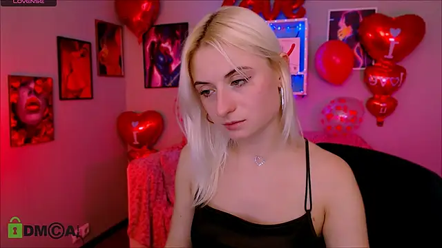 Snapshot of melisa_white1 chatting on February 13, 2026, 8:31 pm melisa white1 online show from February 13, 2026, 8:31 pm