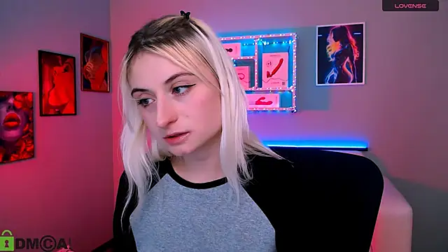 Snapshot of melisa_white1 chatting on January 14, 2026, 8:34 pm melisa white1 online show from January 14, 2026, 8:34 pm