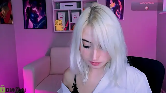 Snapshot of melisa_white1 chatting on November 9, 2025, 9:30 pm melisa white1 online show from November 9, 2025, 9:30 pm