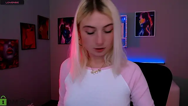 Snapshot of melisa_white1 chatting on January 17, 2026, 8:56 pm melisa white1 online show from January 17, 2026, 8:56 pm