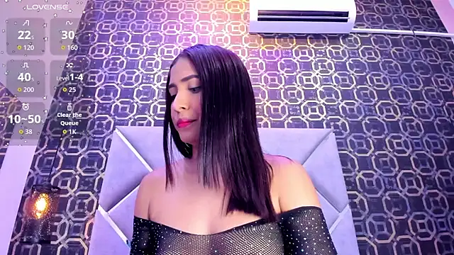 Snapshot of CherryBlossom23 chatting on November 18, 2025, 1:32 am CherryBlossom23 online show from November 18, 2025, 1:32 am