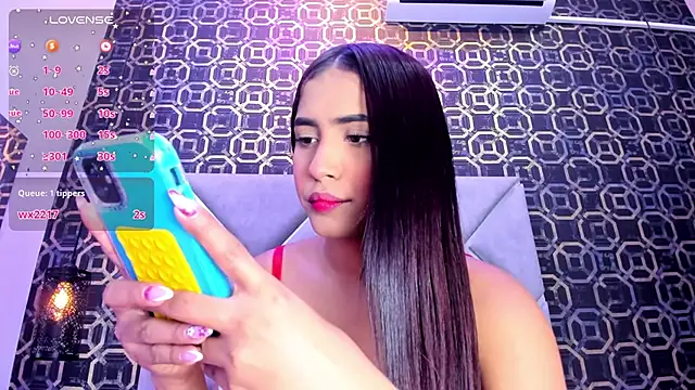 Snapshot of CherryBlossom23 chatting on October 28, 2025, 1:39 am CherryBlossom23 online show from October 28, 2025, 1:39 am