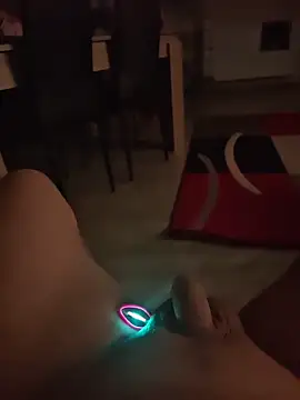 Szeltolo001 online show from March 22, 2026, 11:17 pm