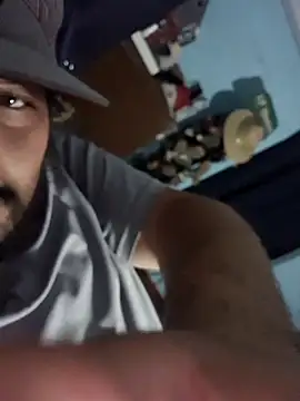 GILBERTHOR92 online show from December 19, 2025, 9:44 am